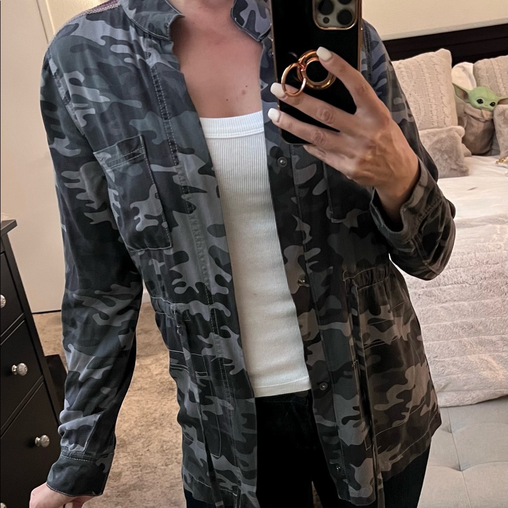 Knox Rose utility light jacket